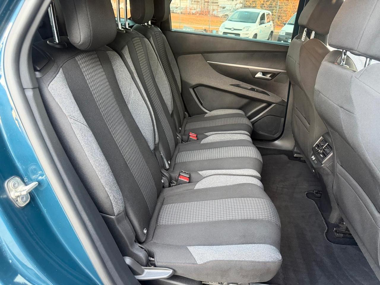 Peugeot 5008 BlueHDi 130 S&S EAT8 Allure