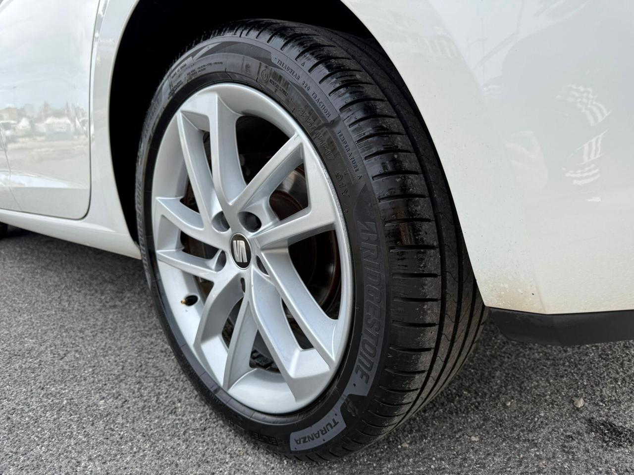 SEAT LEON STYLE 5PORTE 1.6TDI 105CV S&S