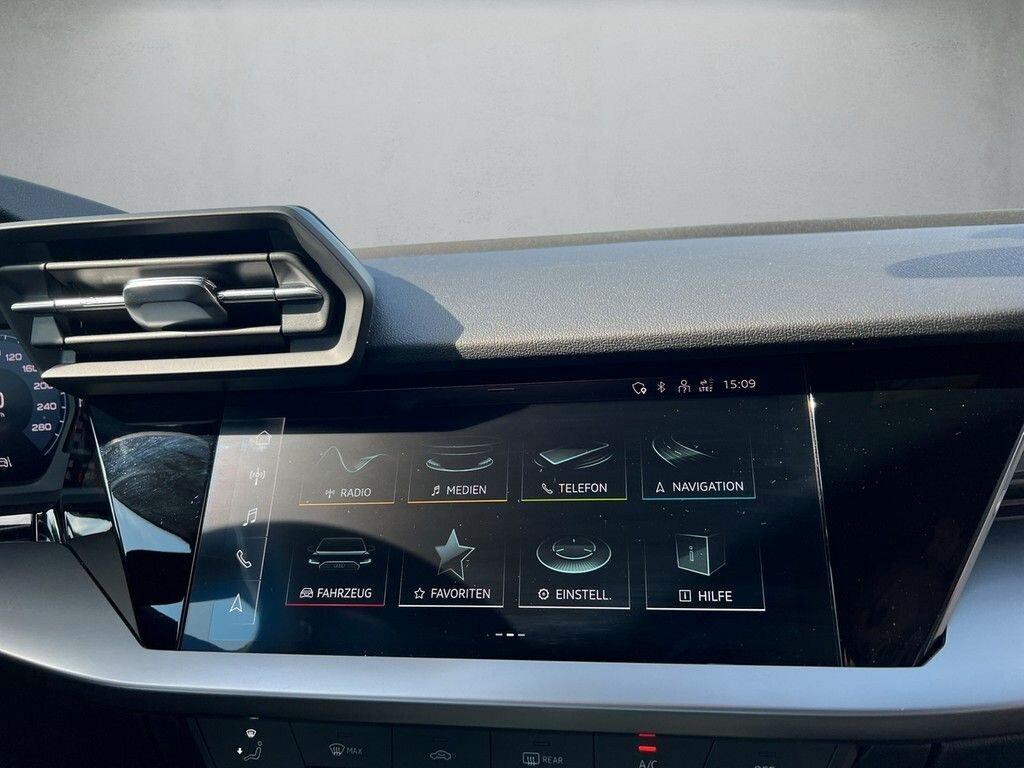 Audi A3 Sedan 30 TDI Business