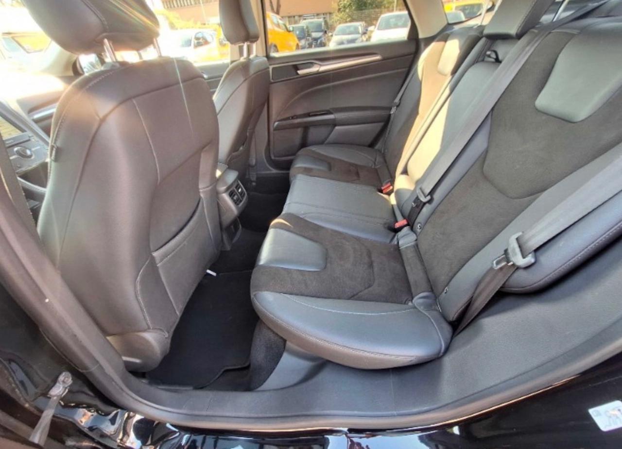 Ford Mondeo Full Hybrid 2.0 187 CV eCVT 4 porte Titanium Business