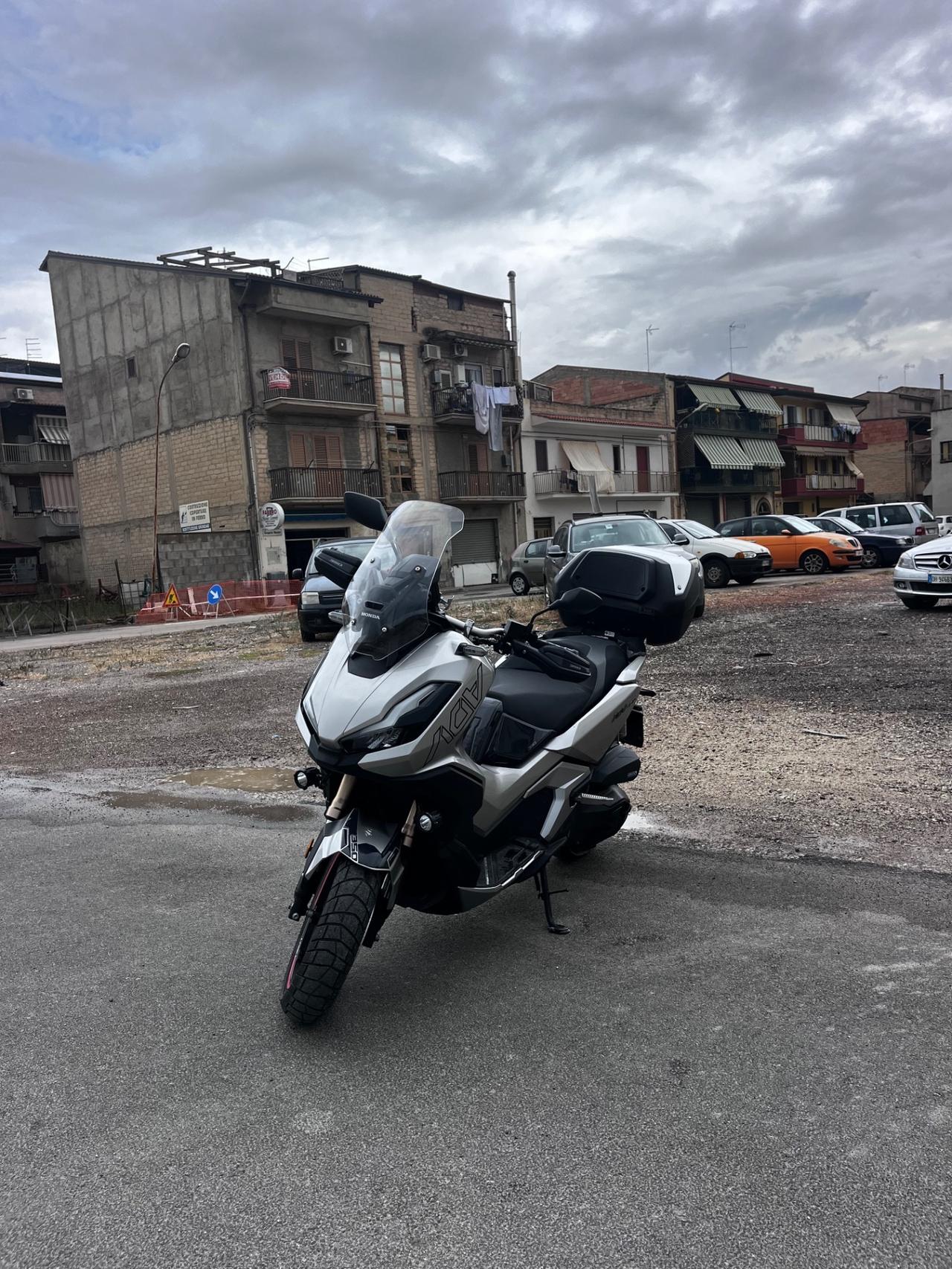 Honda ADV 350 2023 bauletto paravento