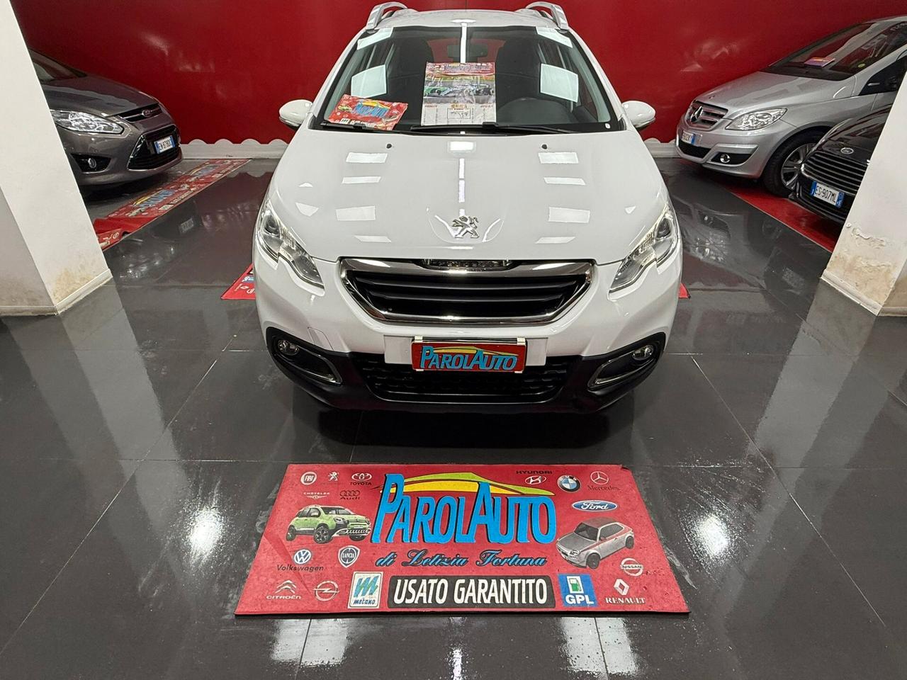 Peugeot 2008 1.2 82cv PureTech Allure - 2016
