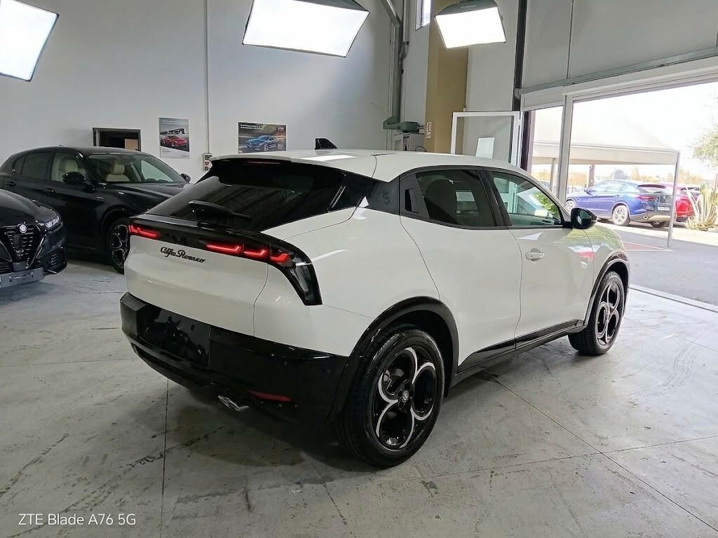 Alfa Romeo Junior Hybrid 1.2 Sprint 145CV