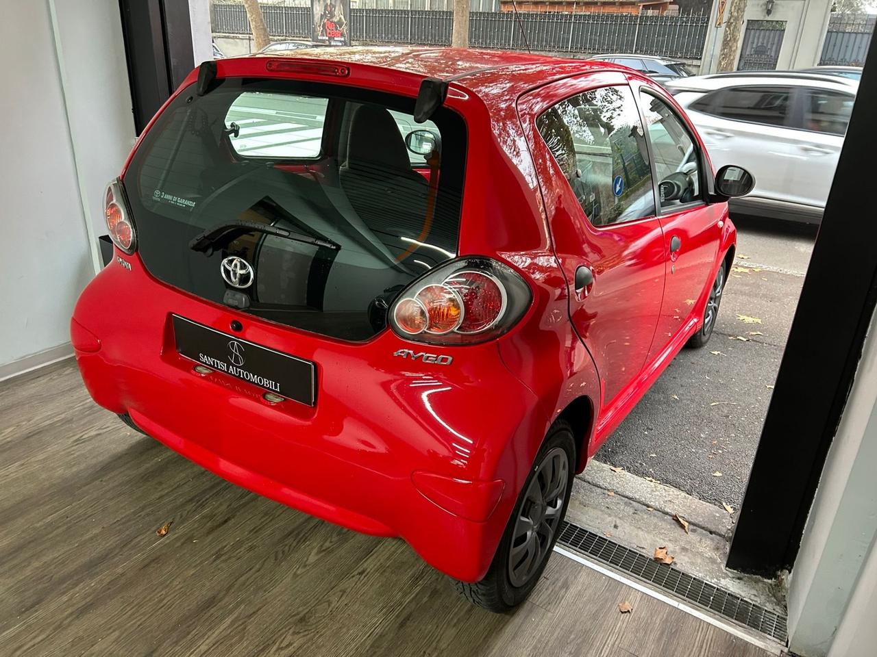 Toyota Aygo 1.0 Sol 5p 68cv NEOPATENTATI!!!