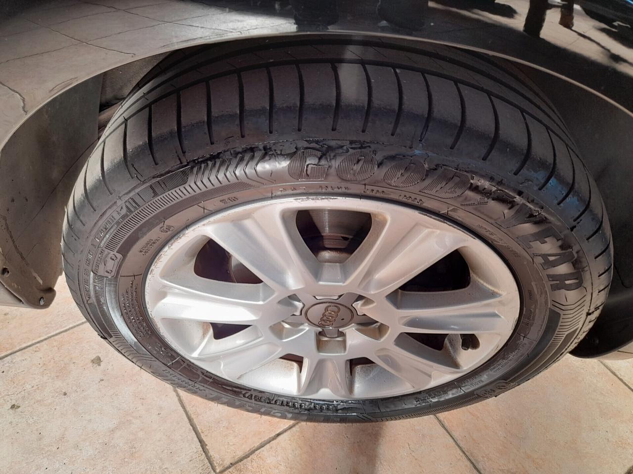 Audi A1 1.6 TDI S line edition plus