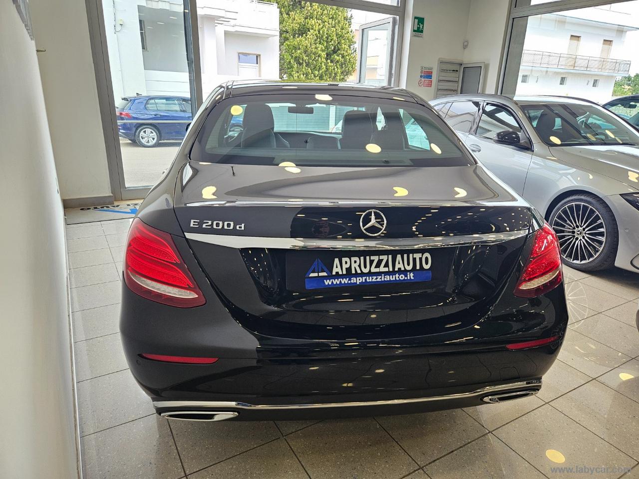 MERCEDES-BENZ E 200 D SPORT AUTO