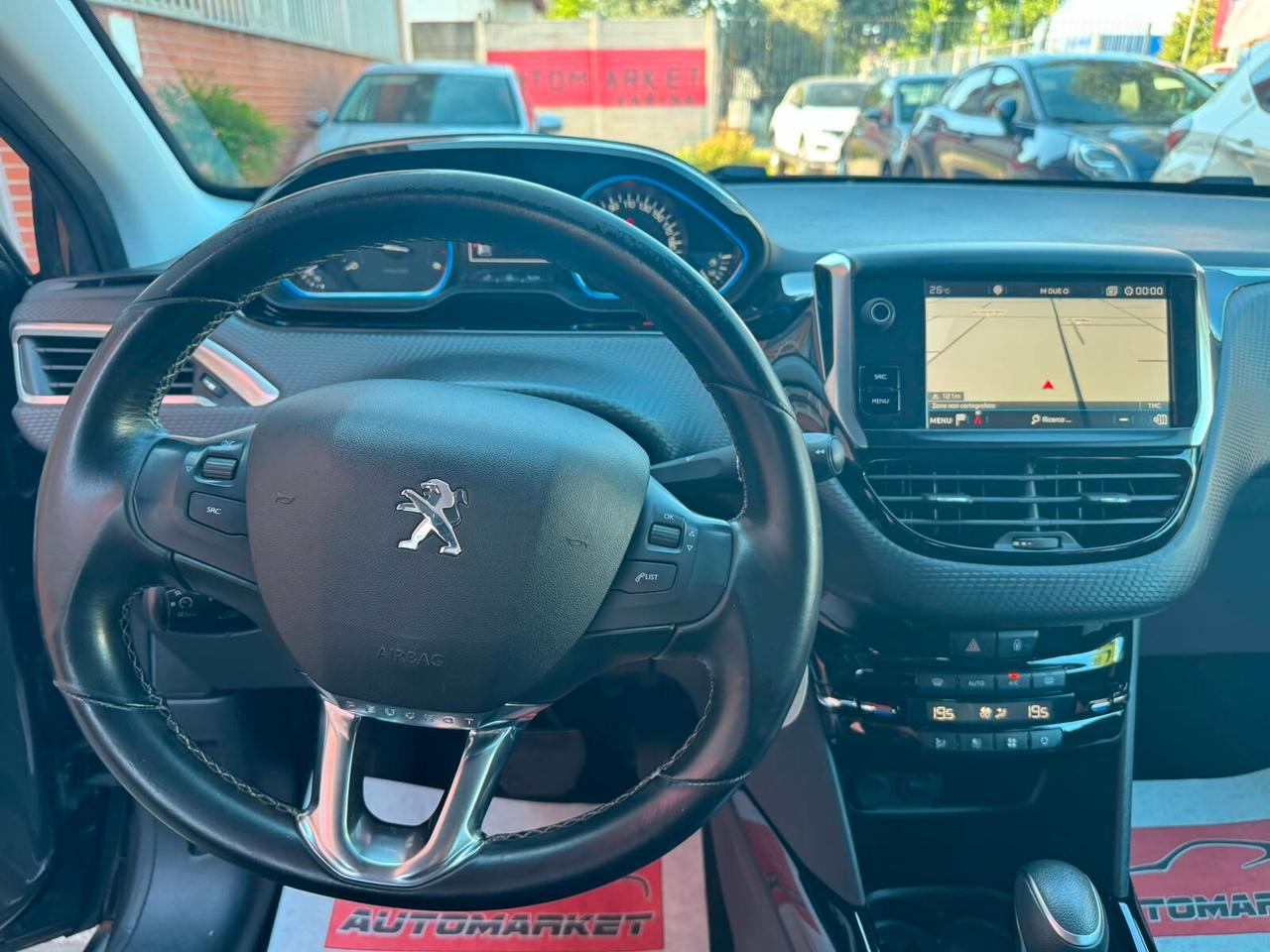 Peugeot 2008 BlueHDi 120 EAT6 S&S Allure