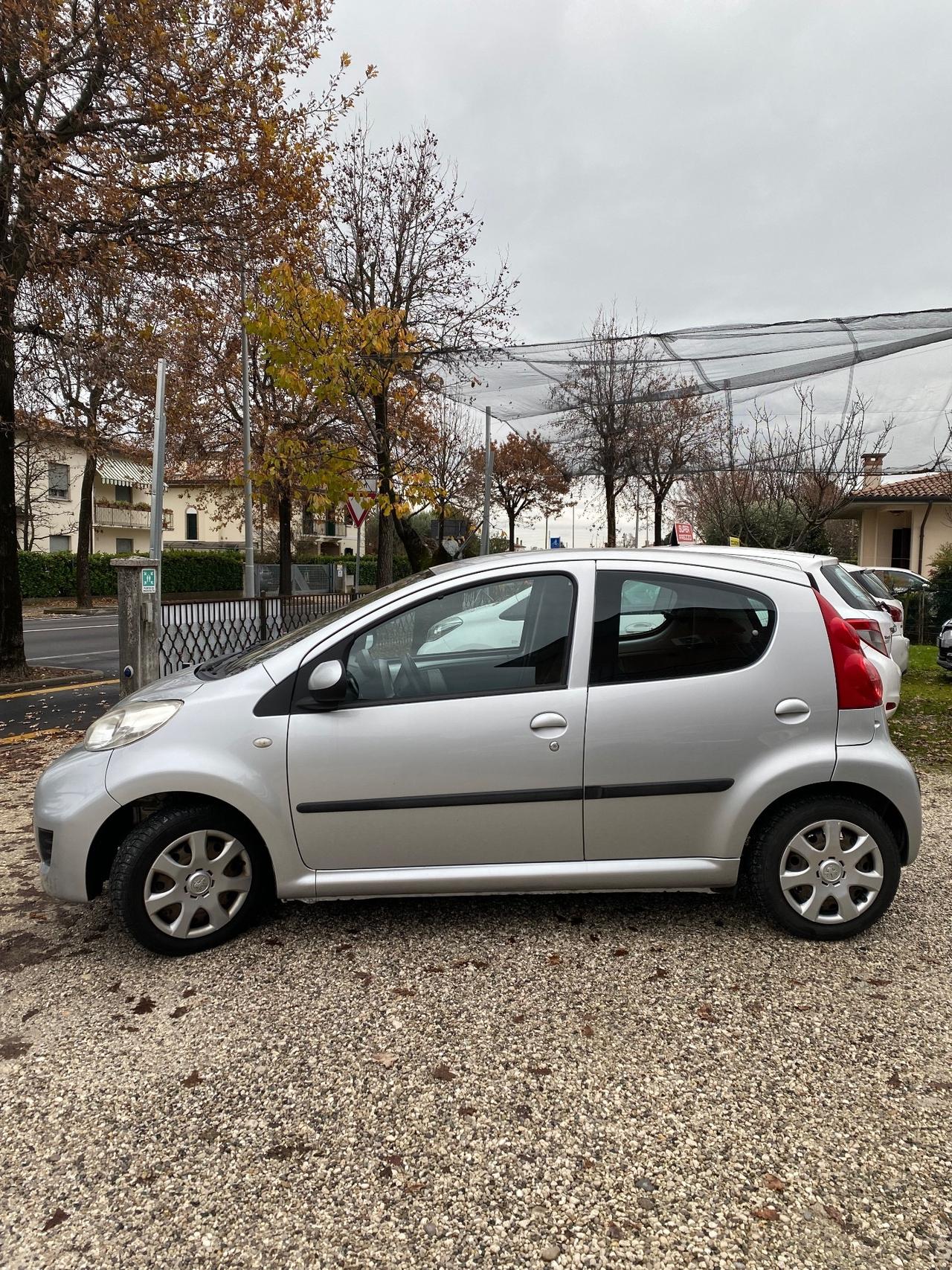 Peugeot 107 1.0 68CV 5p. Sweet Years