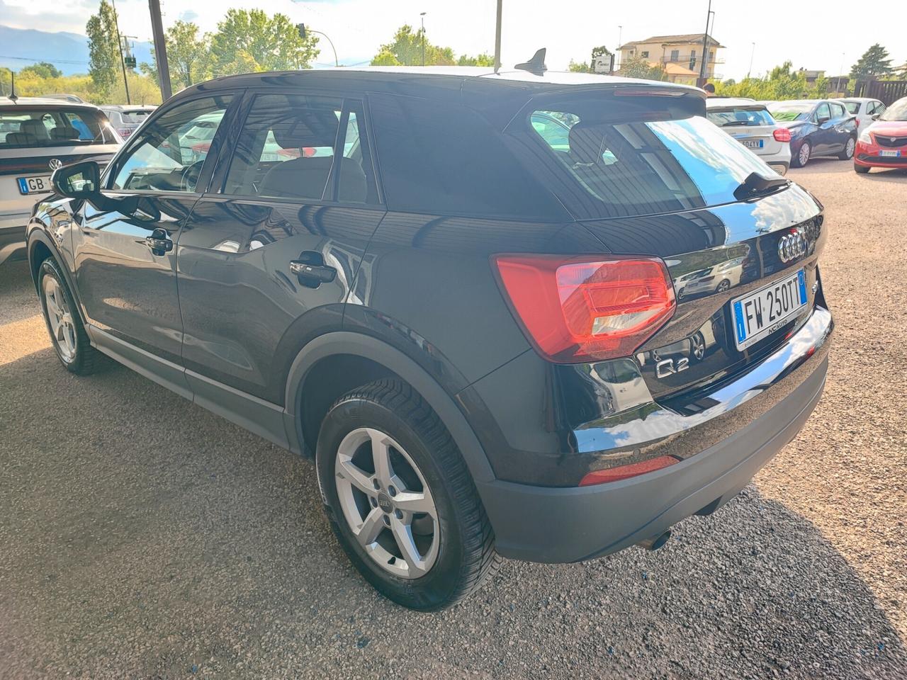 Audi Q2 30 TDI Business Design