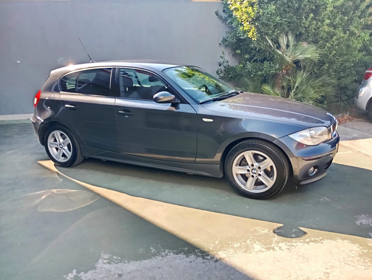 Bmw 120 118d cat 5 porte Attiva