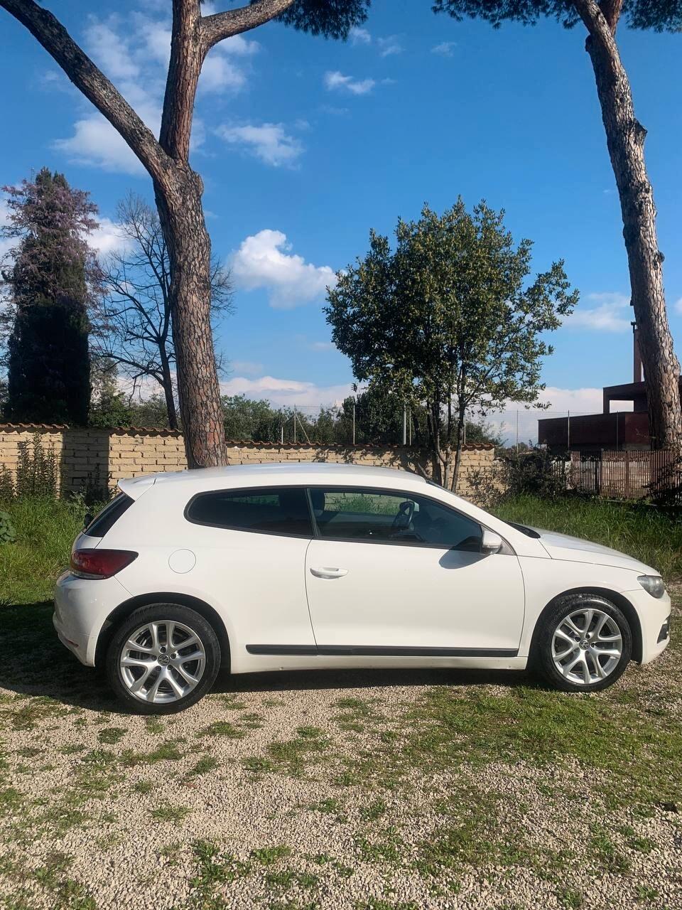 Volkswagen Scirocco 1.4 TSI 160CV - UNIPRO.