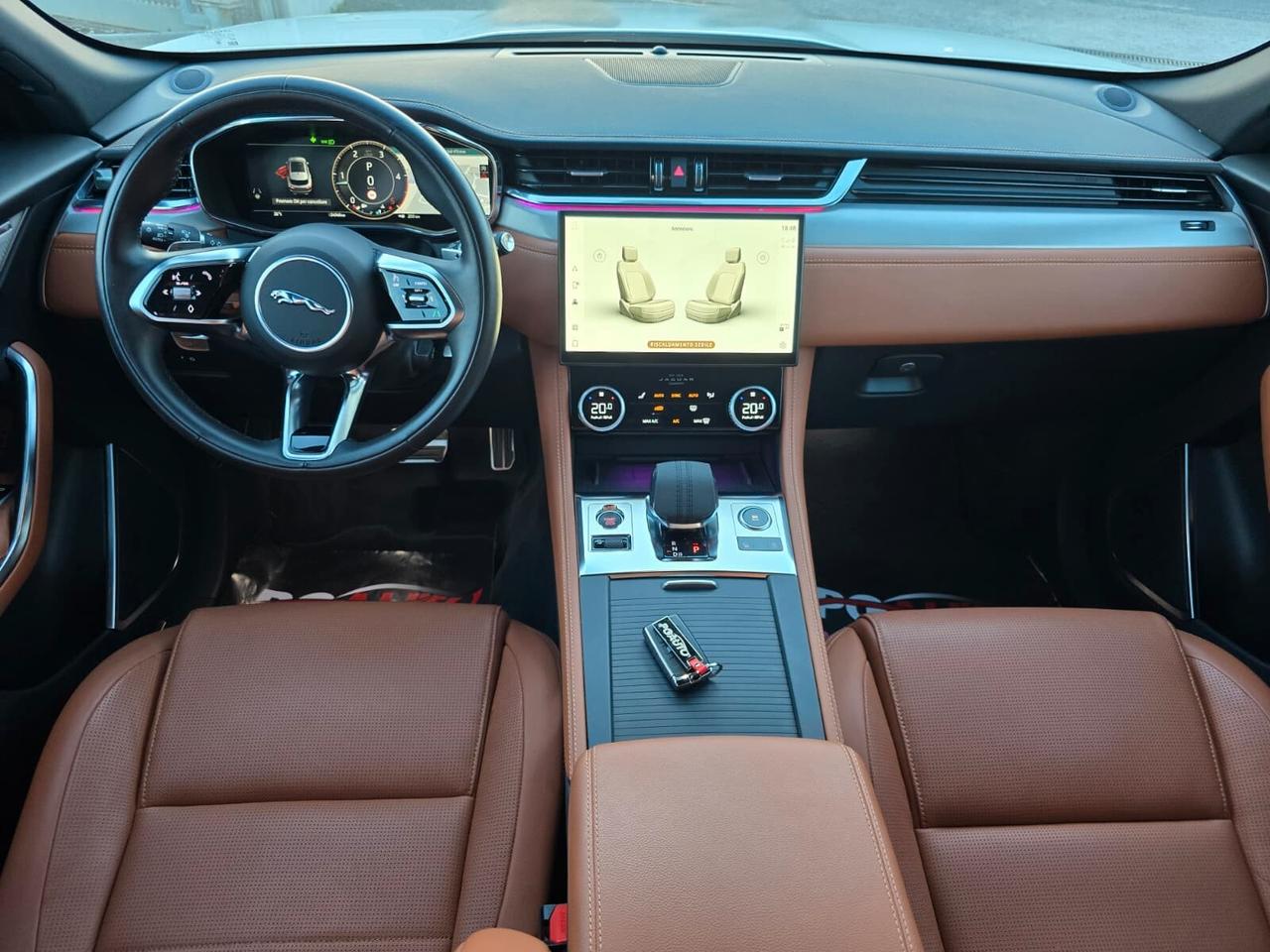 Jaguar F-Pace 2.0 D 204 CV AWD aut. R-Dynamic SE