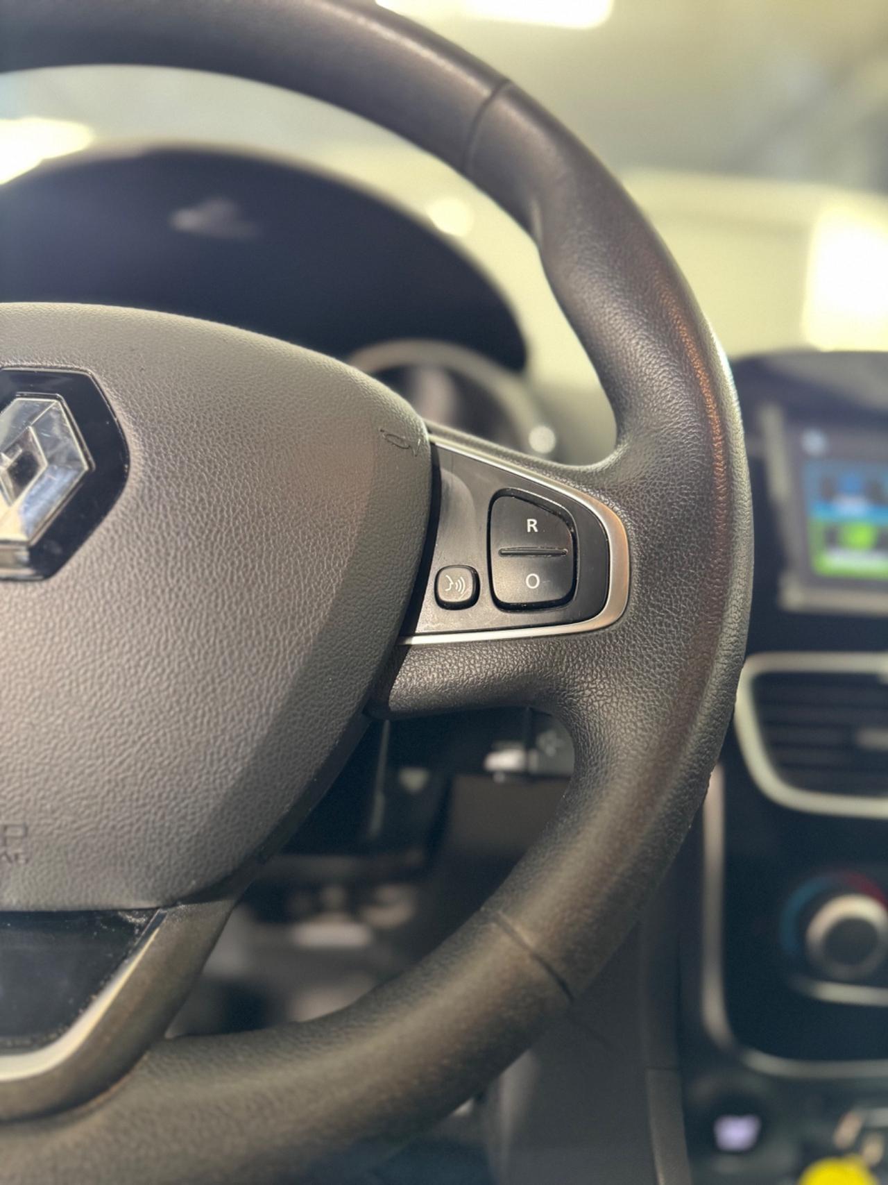 Renault Clio TCe 5 porte Energy Intens