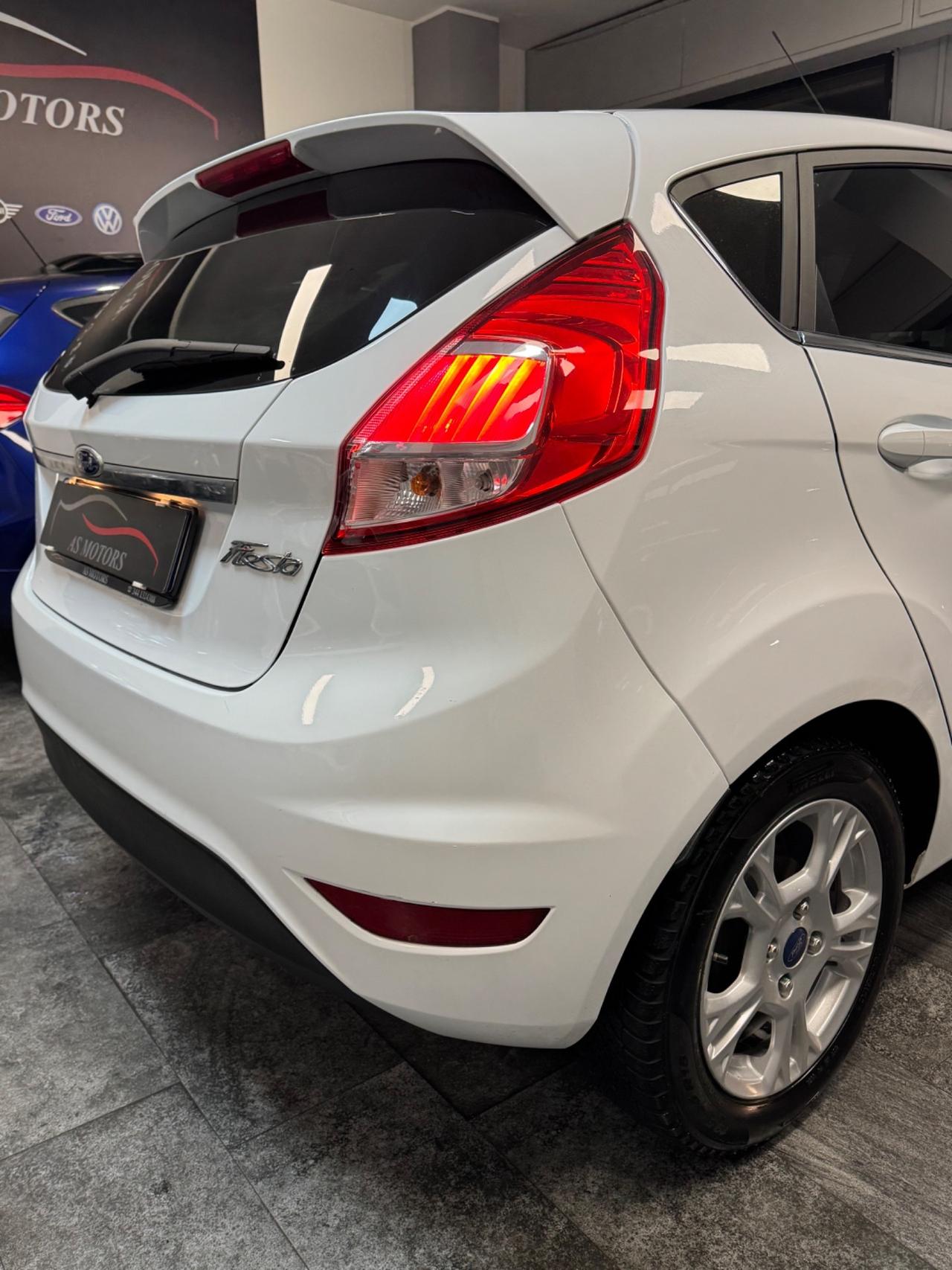 Ford Fiesta 1.5 TDCi 75CV 5 porte Titanium