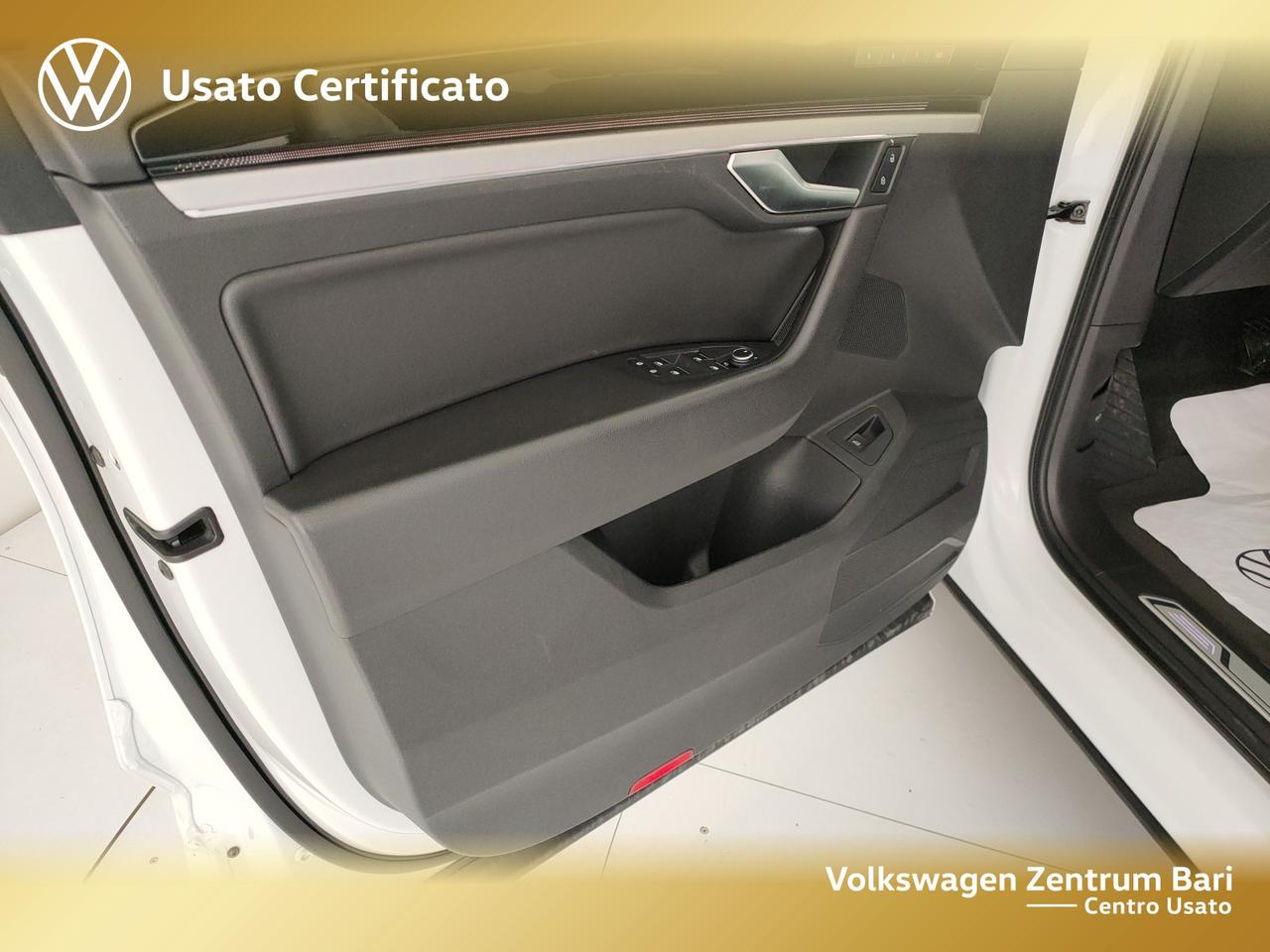 Volkswagen Touareg 3.0 v6 tdi elegance r-line exterior pack 231cv tiptronic