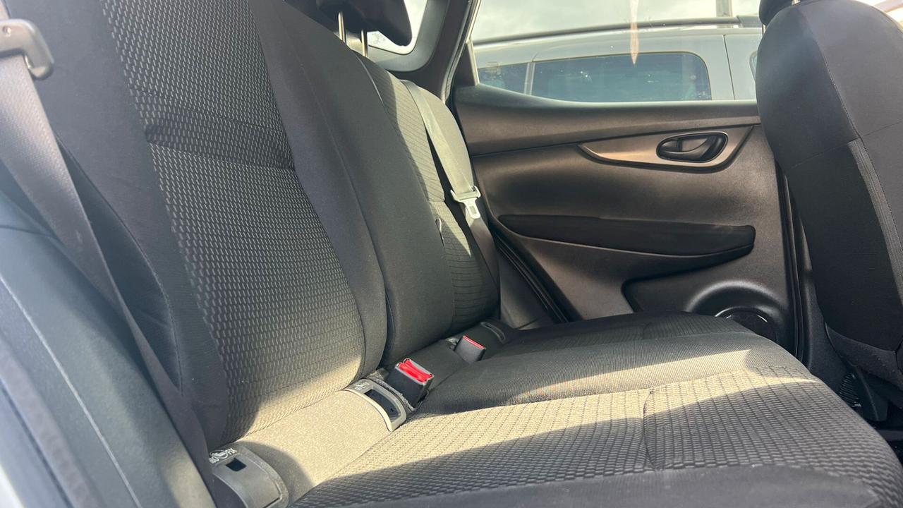 Nissan Qashqai 1.2 DIG-T Visia