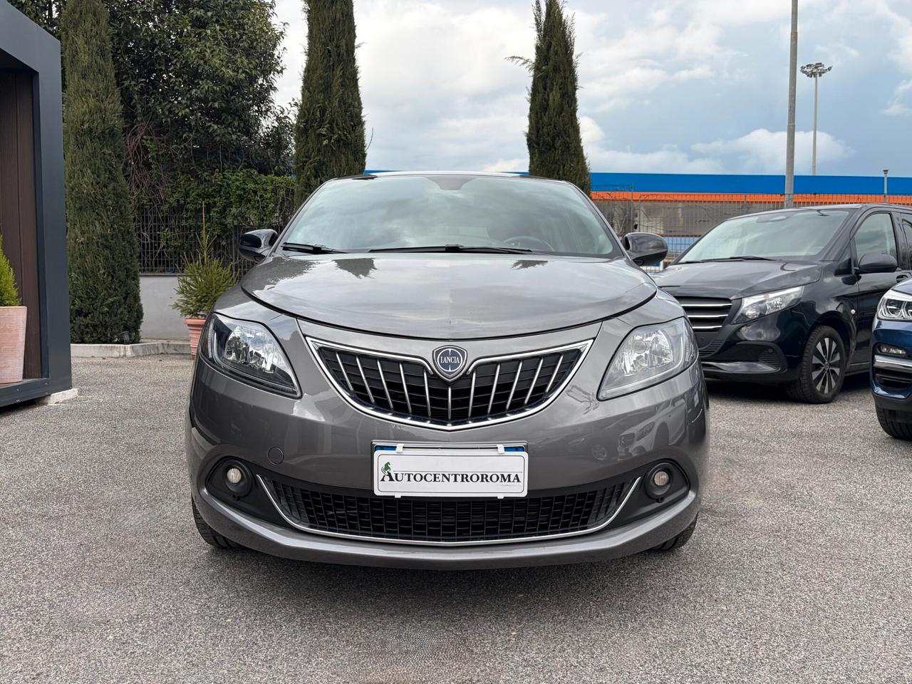 Lancia Ypsilon 1.0 FireFly 5 porte S&S Hybrid Alberta Ferretti