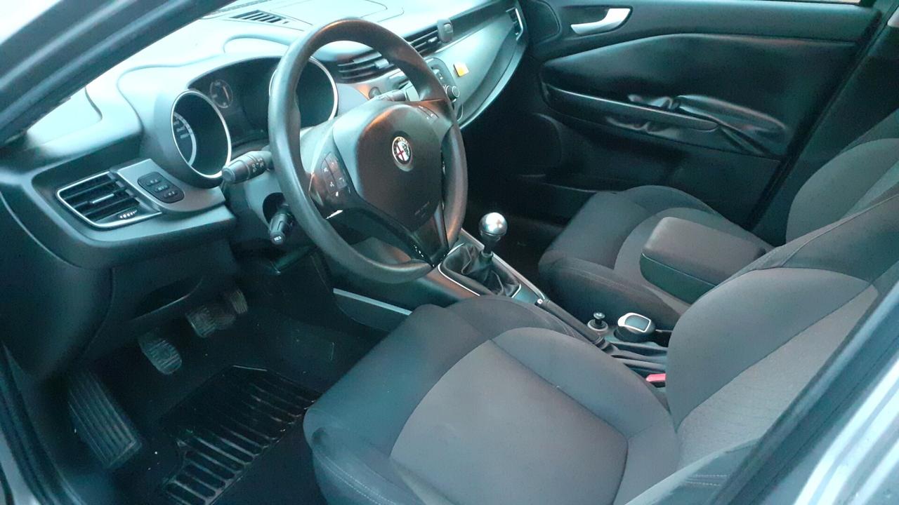 Alfa Romeo Giulietta 1.6 105 CV