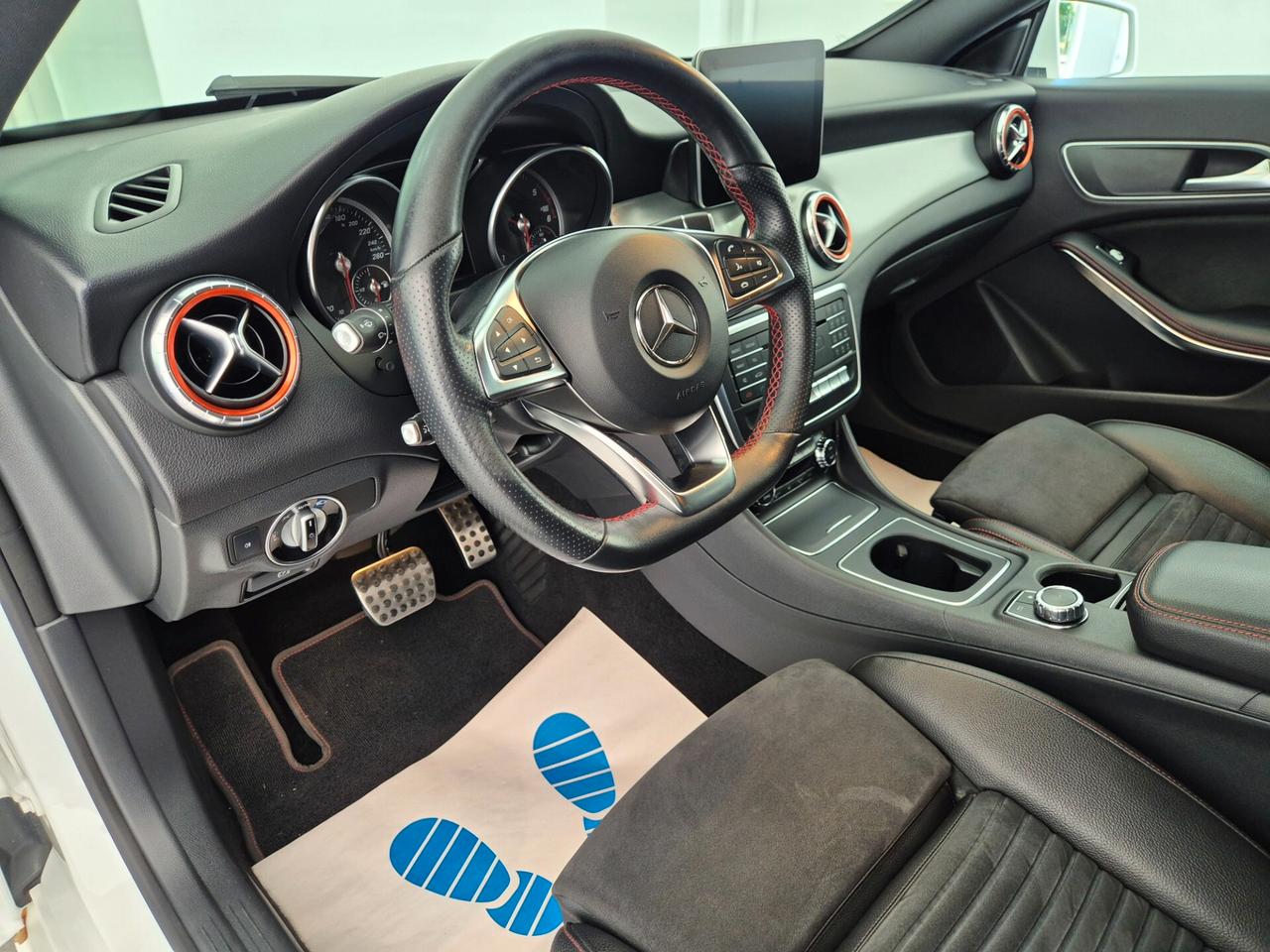 Mercedes-Benz CLA 220 d Shooting Brake AMG Line