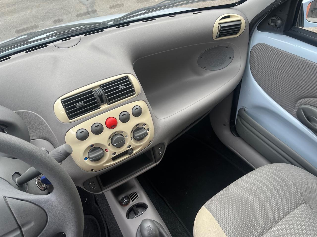 Fiat 600 1.1 Active-solo km 19800