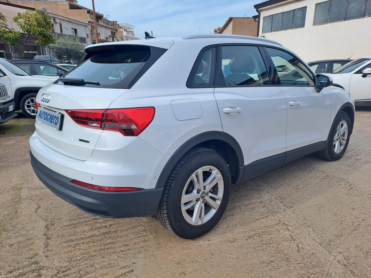 Audi Q3 35 TDI quattro Business