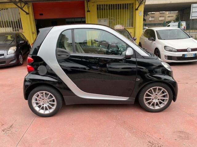 Smart ForTwo 1000 52 kW MHD coupé passion