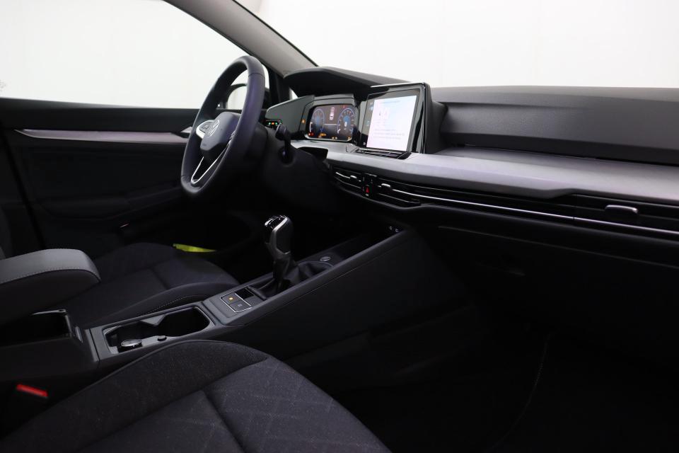 VOLKSWAGEN Golf 1.0 TSI EVO Life Business in PROMO