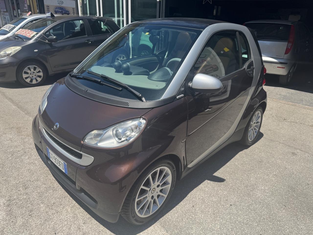Smart ForTwo 1000 62 kW coupé higli style