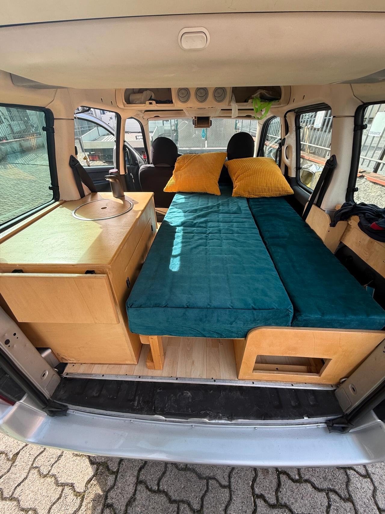 Citroen Berlingo camperizzato allestito