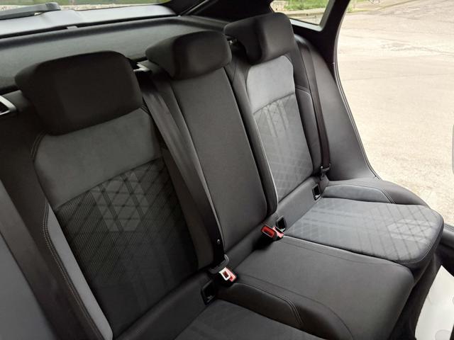 VOLKSWAGEN Taigo 1.0 TSI 110 CV DSG R-Line TETTO APR/PAN