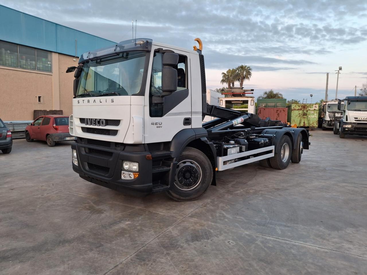 Iveco stralis 260 e 42 passo 4200 scarrabile 26 ton TAM