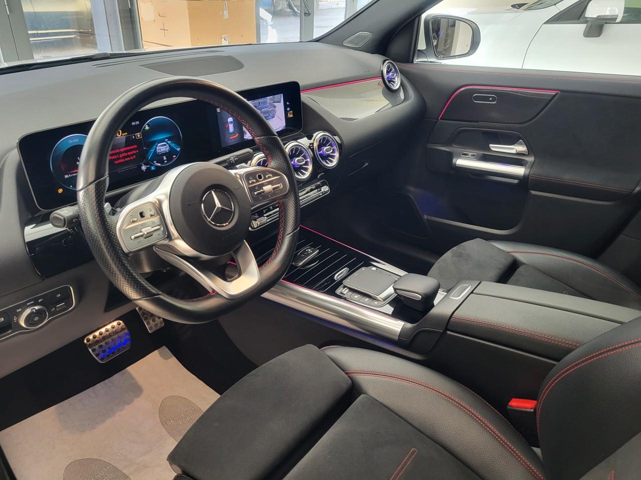Mercedes Gla 200 d Automatic Premium+Fari Multibeam+Luci Ambiente..