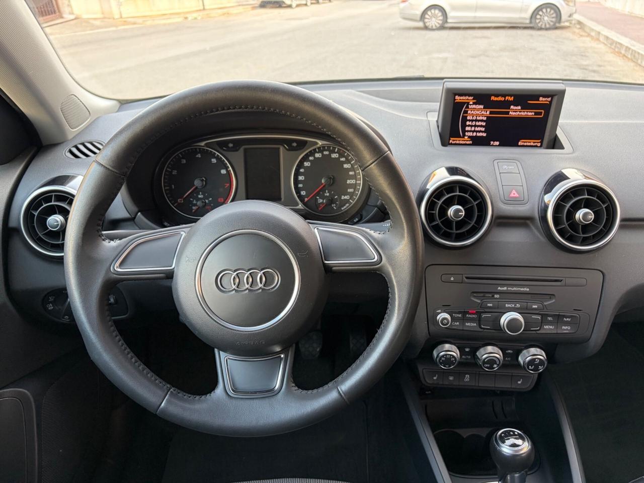 Audi A1 1.2 TFSI Ambition s-line