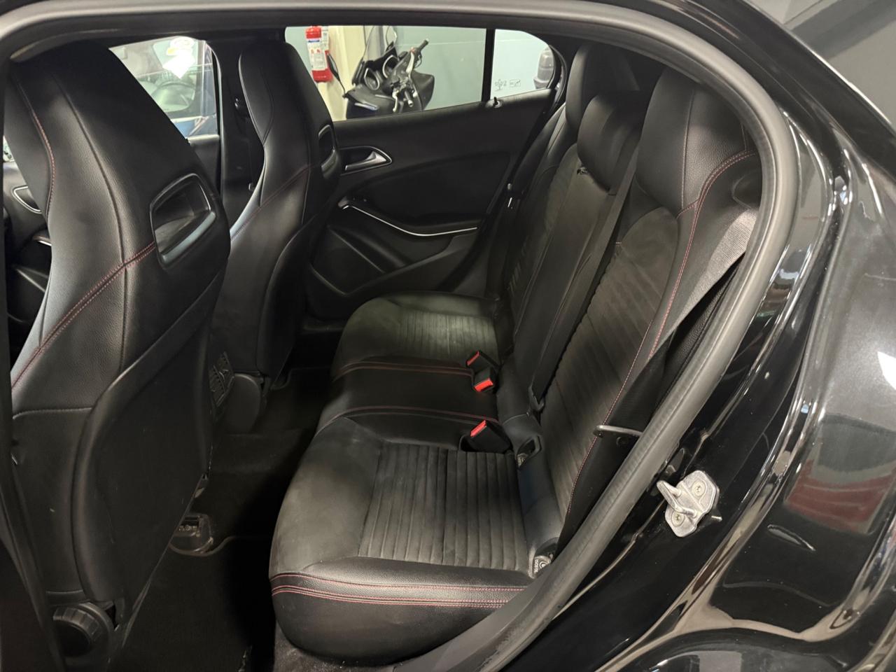 Mercedes-benz GLA 200d Automatic 4Matic Premium