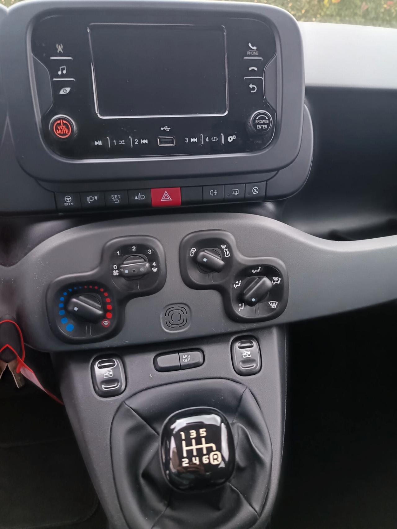 Fiat Panda 1.0 FireFly S&S Hybrid Red