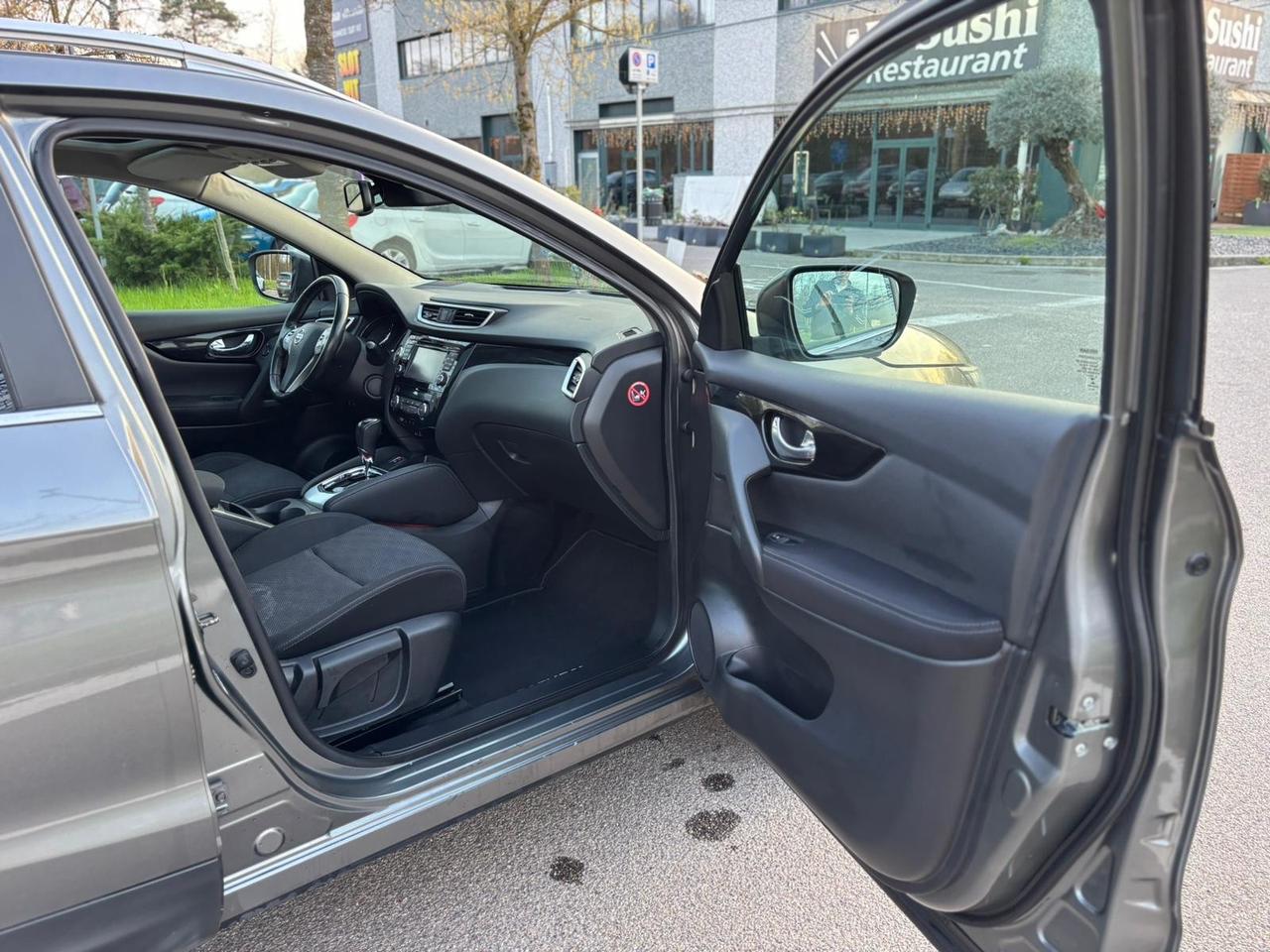 Nissan Qashqai 1.6 dCi X-Tronic 2WD Black Edition