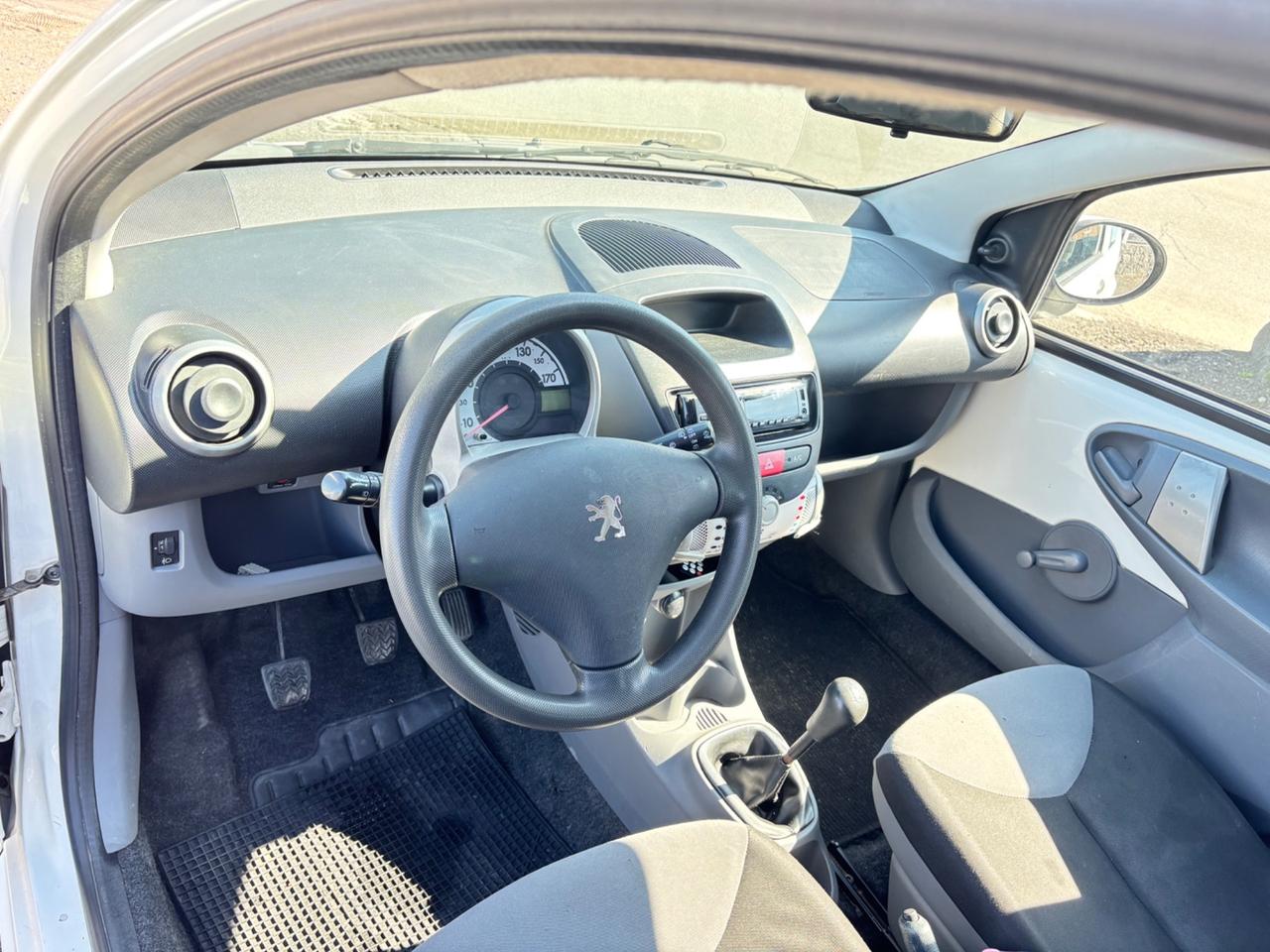 Peugeot 107 1.0 68CV 5p. Plaisir