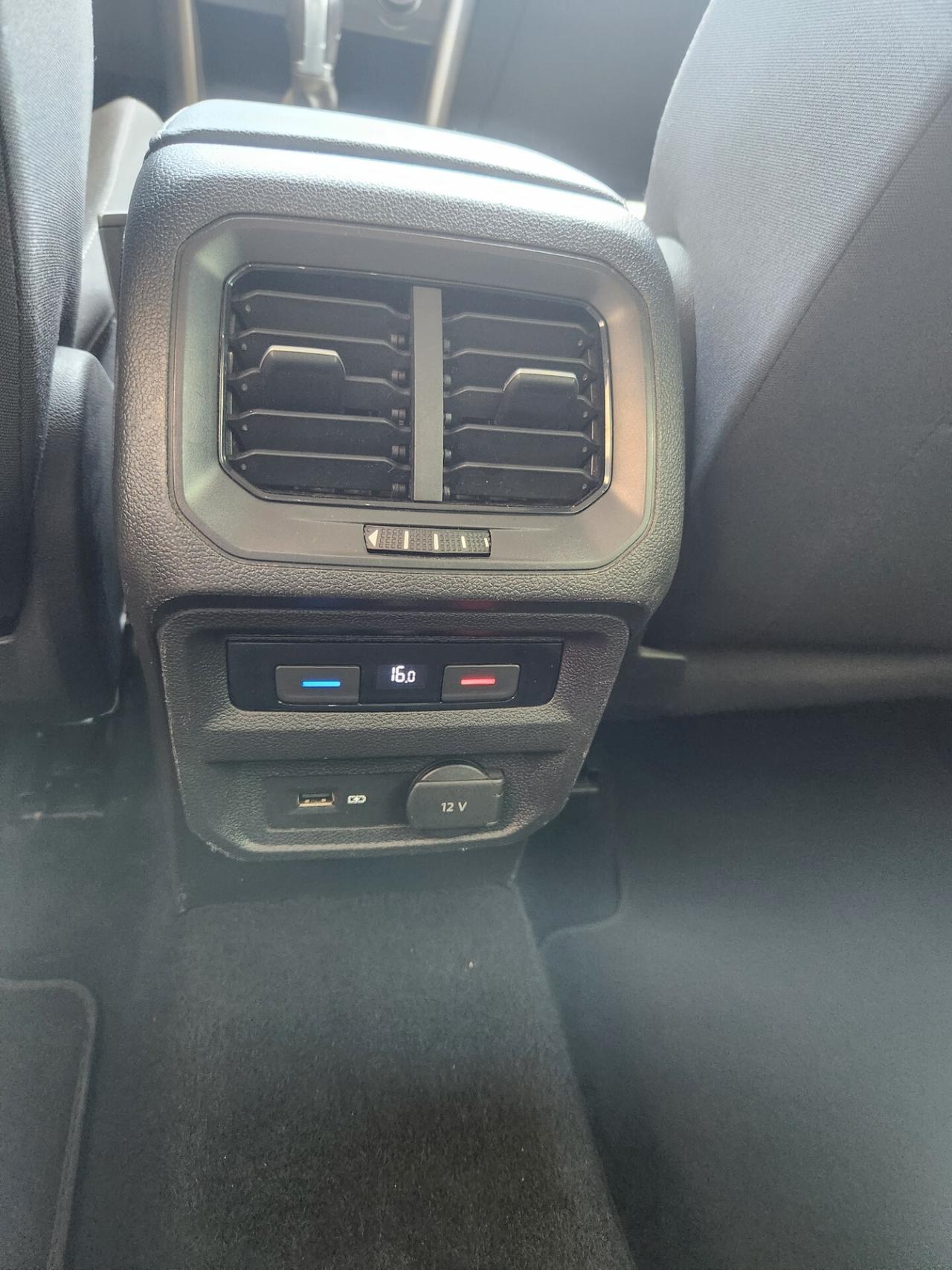 Volkswagen Tiguan 2.0 150cv AUTOMATICO STRAFULL