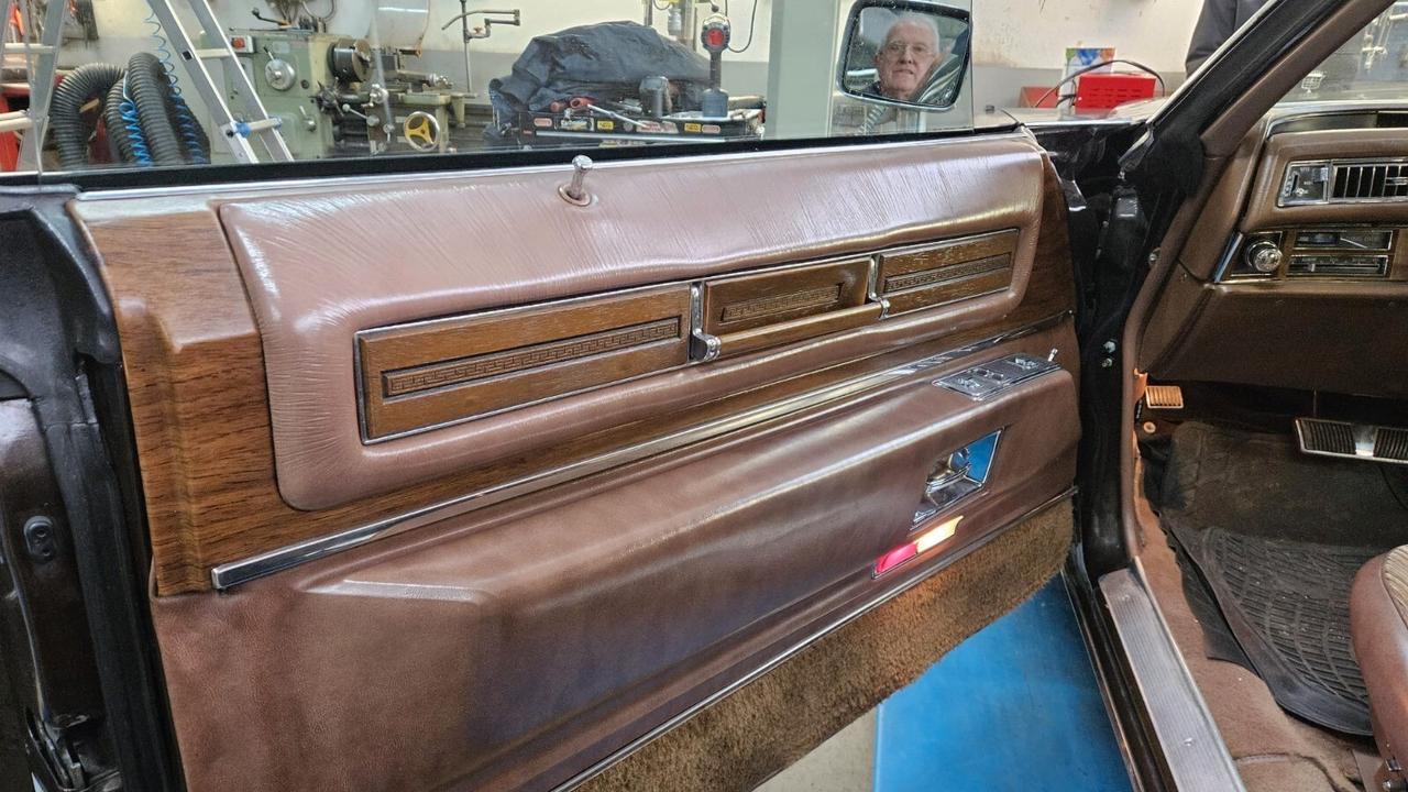Cadillac Deville 1975