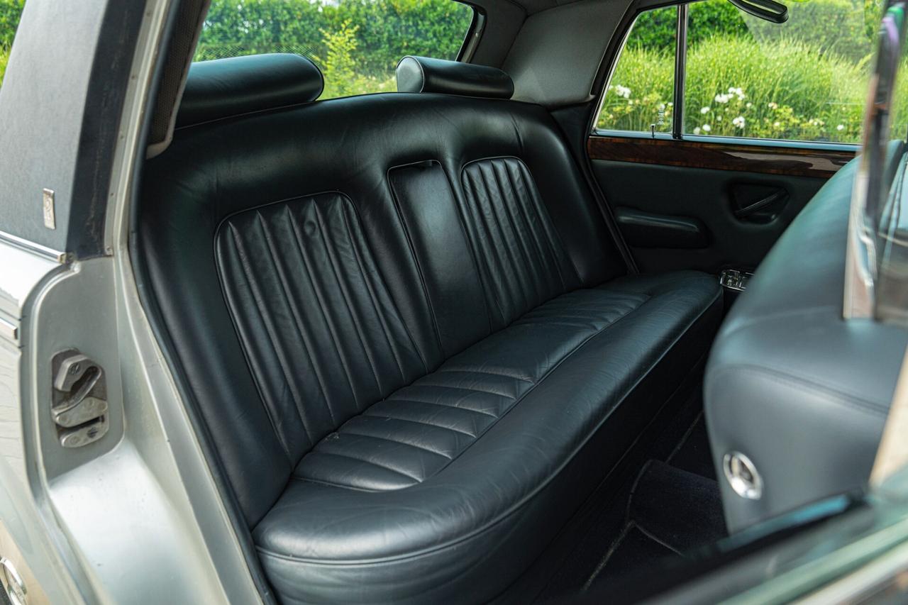 Rolls Royce Silver Wraith - ROL00023