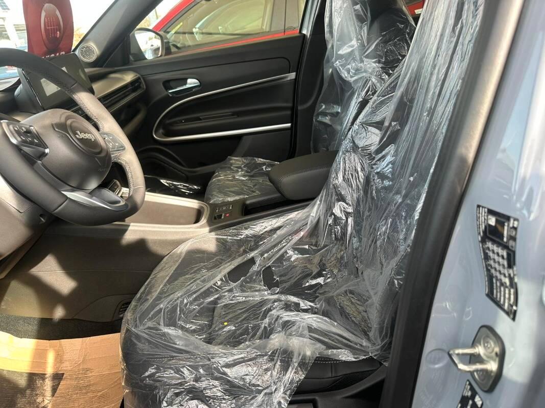 Jeep Avenger 1.2 t. e-hybr.mhev Summit fwd 110cv edct6