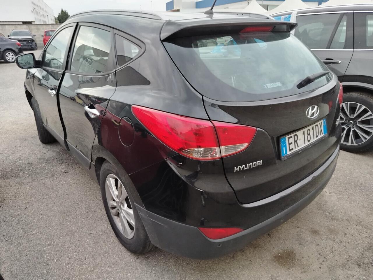 Hyundai iX35 1.7 danneggiata