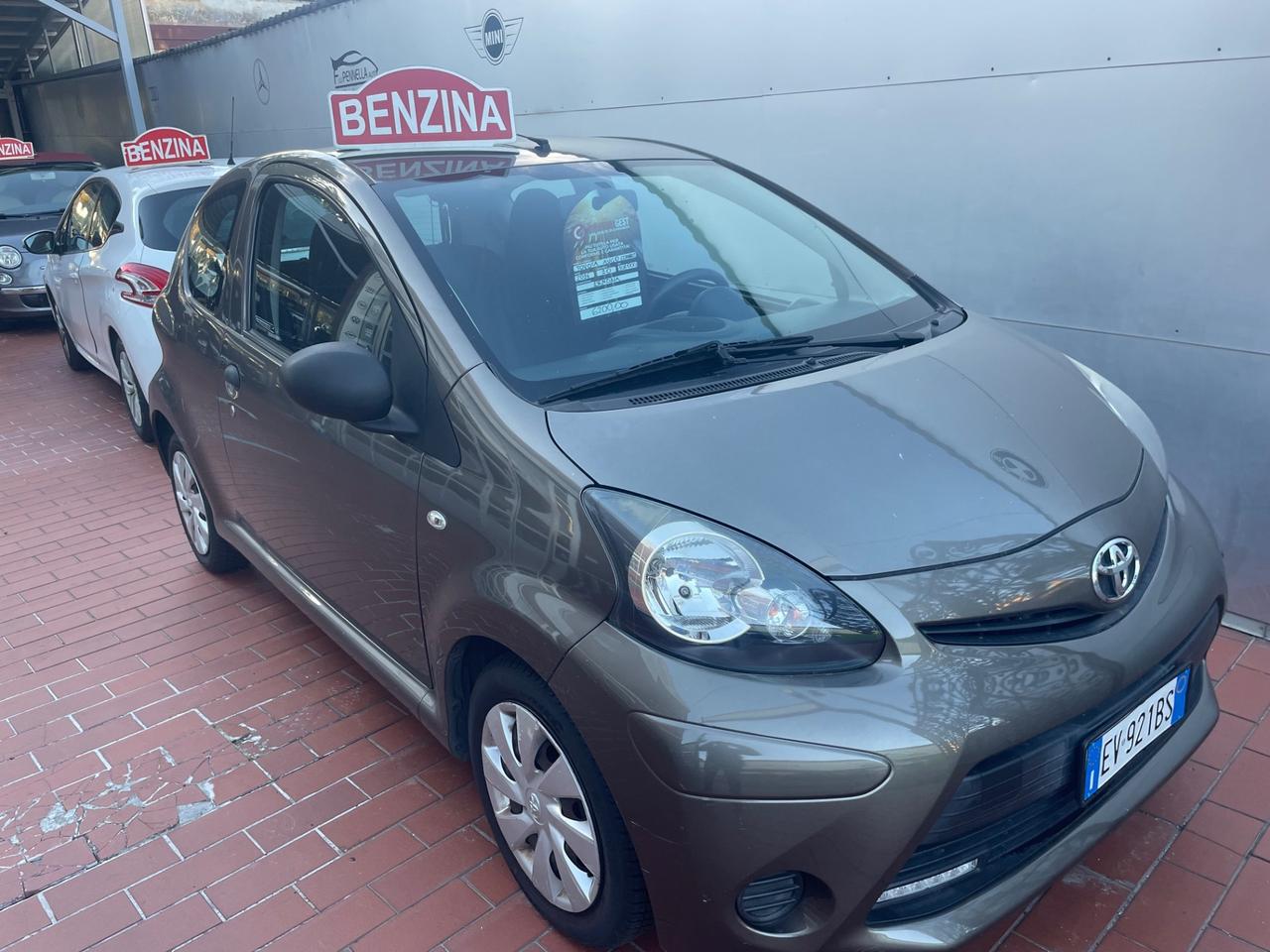 Toyota Aygo 1.0 VVT-i 69 CV 3 porte x-clusiv MMT