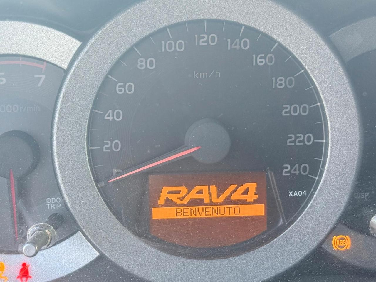 Toyota RAV 4 2.2 D 4X4 2009 MANUALE