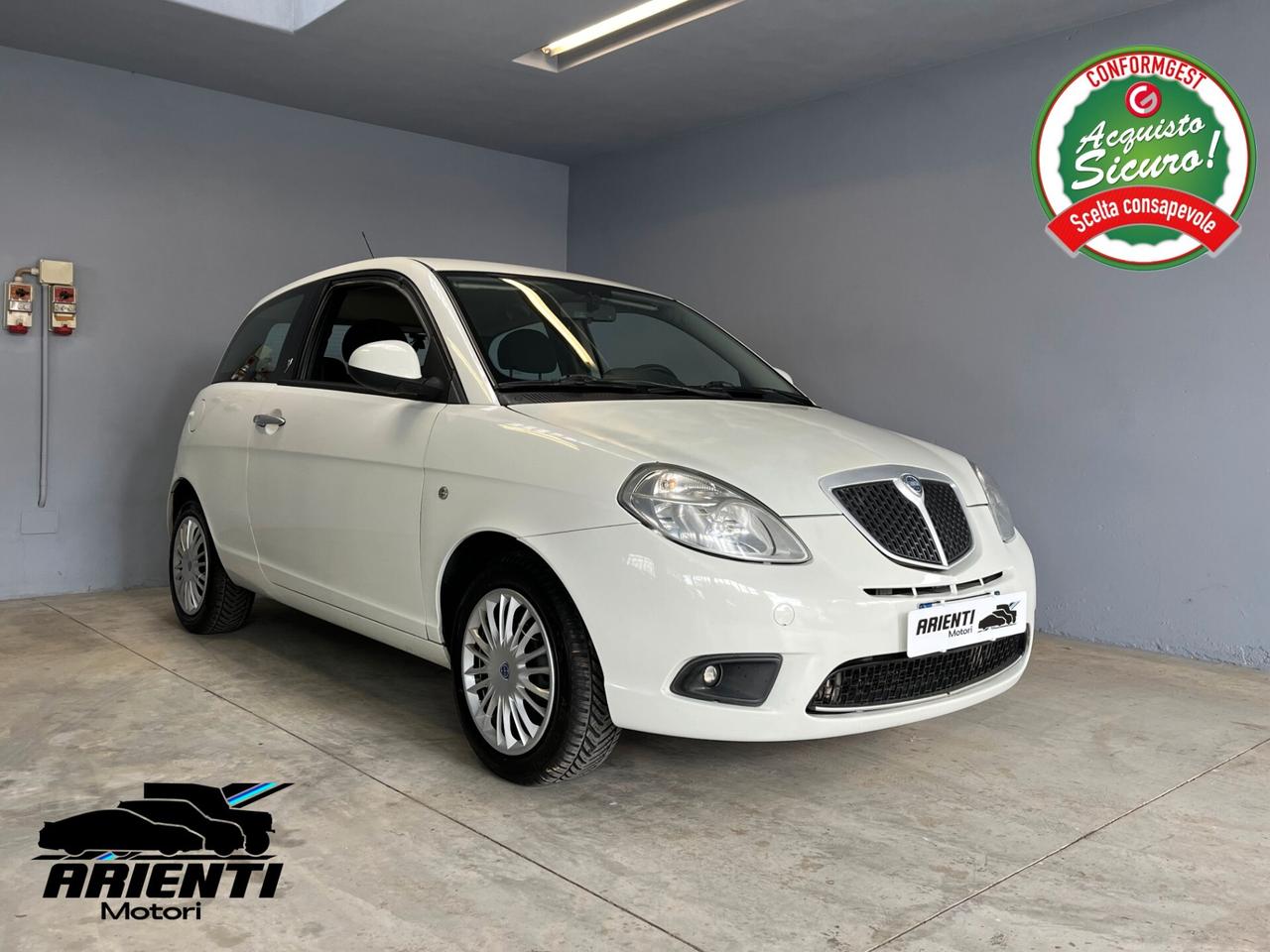 Lancia Ypsilon 1.2cc BENZ 60cv - OK NEOPATENTATI