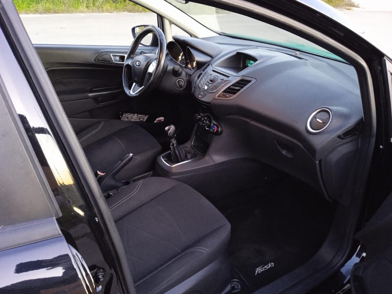 Ford Fiesta 1.5 TDCi 75CV 5 porte