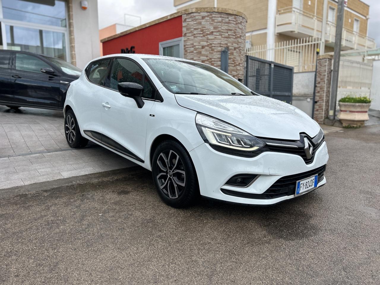 Renault Clio Moschino Zen-2019-CLIMA-LED-NAVI