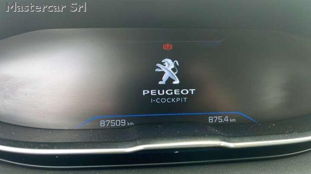 PEUGEOT 3008 3008 AUTOM 1.5 bluehdi Business s TG : GC806FJ