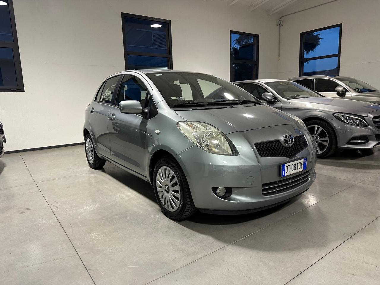 Toyota Yaris 1.3 5 porte Sol