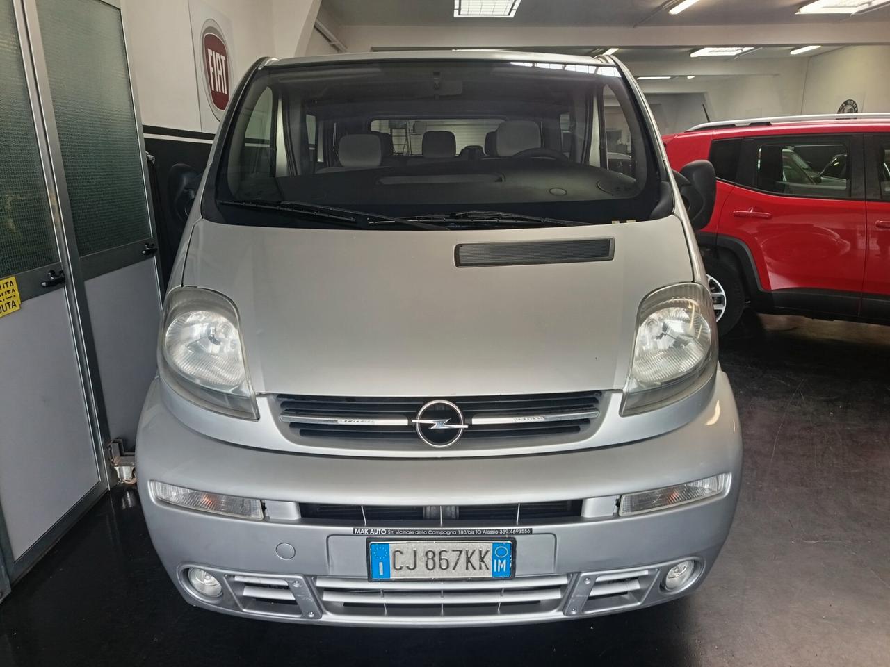 Opel Vivaro 27 2.5 CDTI/135CV PC-TN Combi